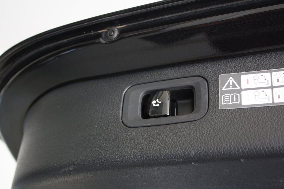 Mercedes C220 d 2,0 AMG Line stc. aut. 5d