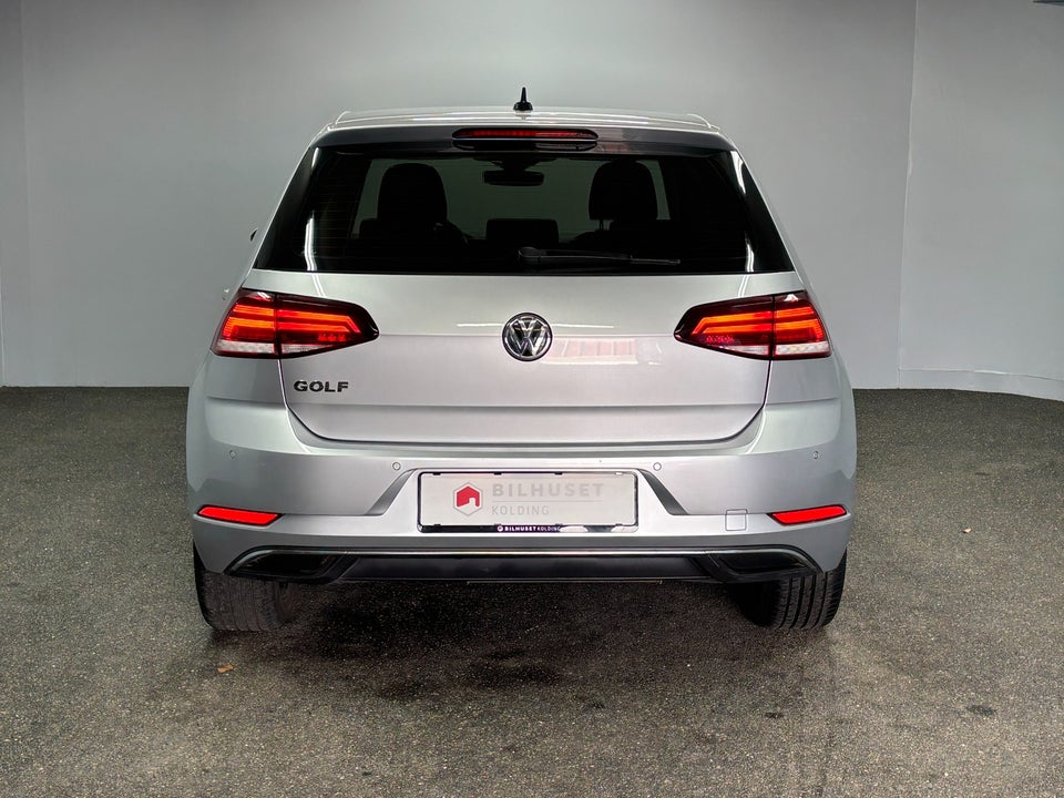 VW Golf VII 1,6 TDi 115 IQ.Drive DSG 5d