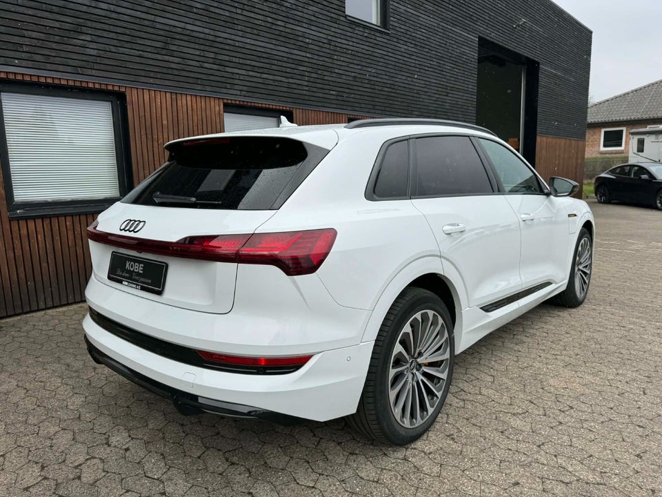 Audi e-tron 55 S-line quattro 5d