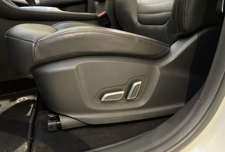 MG EHS 1,5 PHEV Luxury 5d