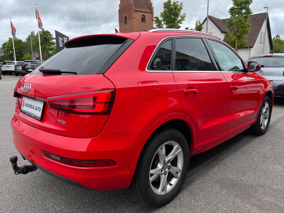 Audi Q3 1,4 TFSi 150 S-tr. 5d