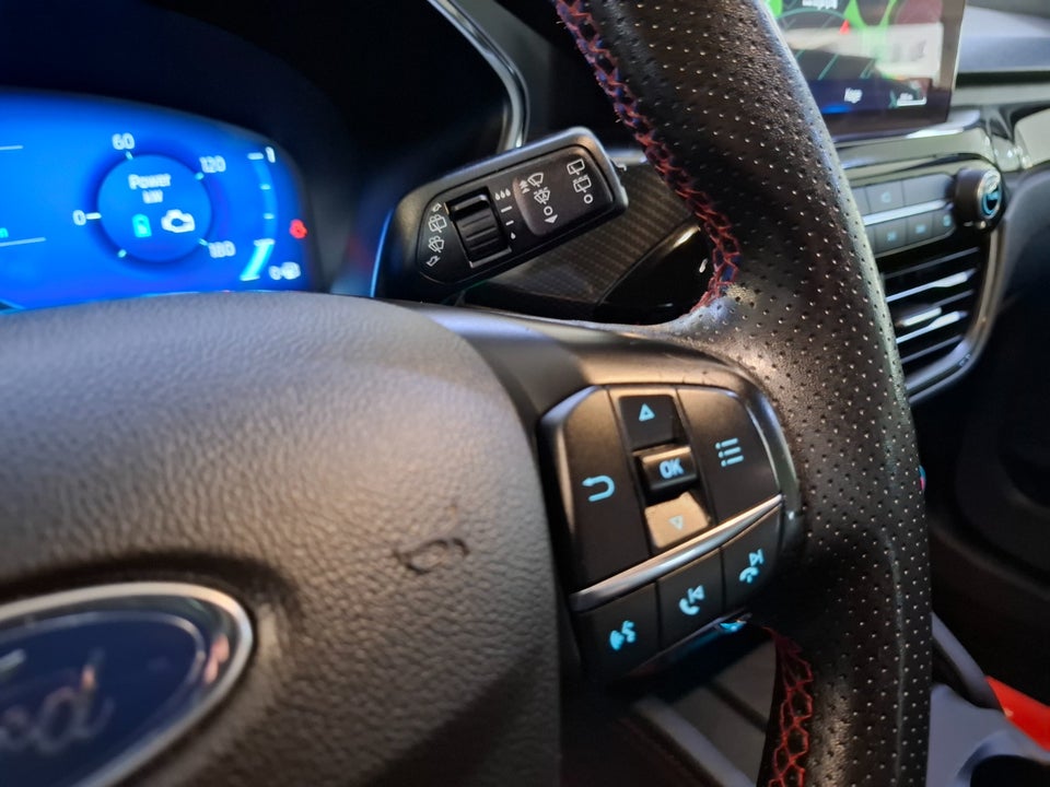 Ford Kuga 2,5 PHEV ST-Line CVT 5d