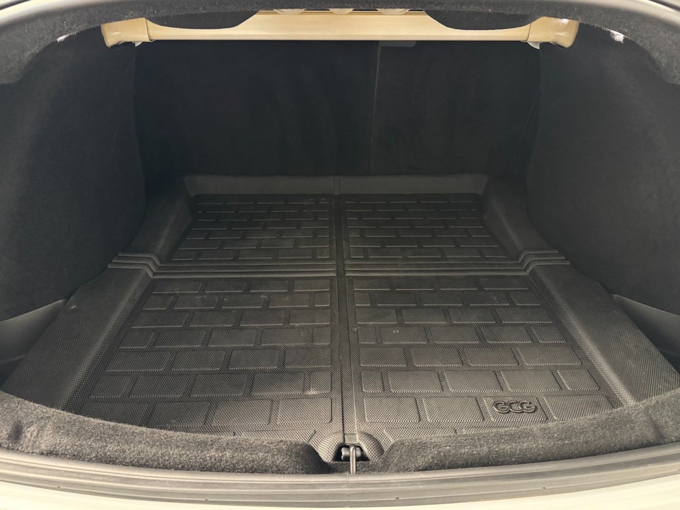 Tesla Model 3 RWD 4d