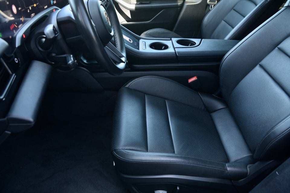 Porsche Taycan 4 Performance+ Cross Turismo 5d