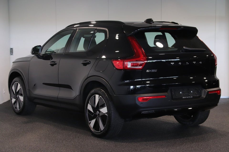 Volvo EX40 Standard Range Plus 5d