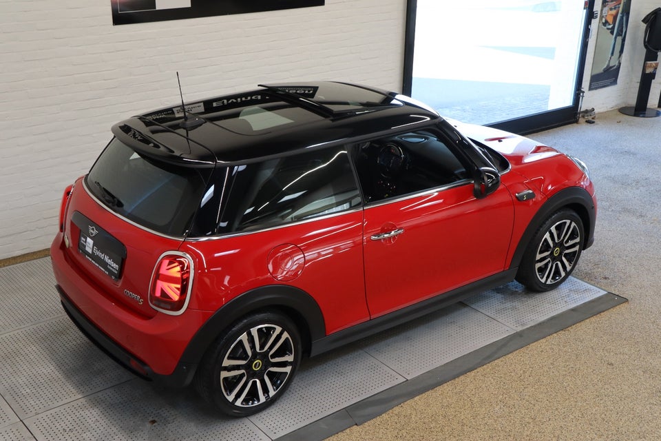MINI Cooper SE Edition Premium Plus 3d