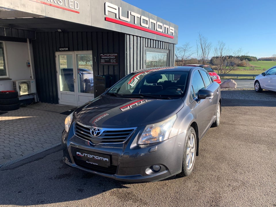 Toyota Avensis 2,0 VVT-i T3 stc. E-CVT 5d