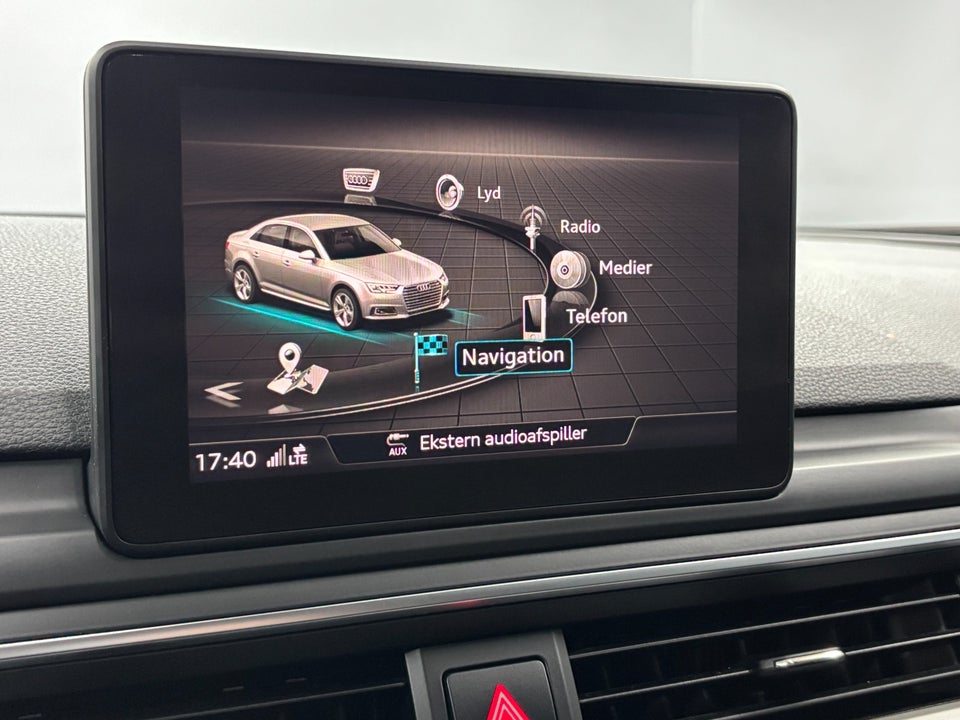 Audi A4 40 TFSi Prestige S-tr. 4d