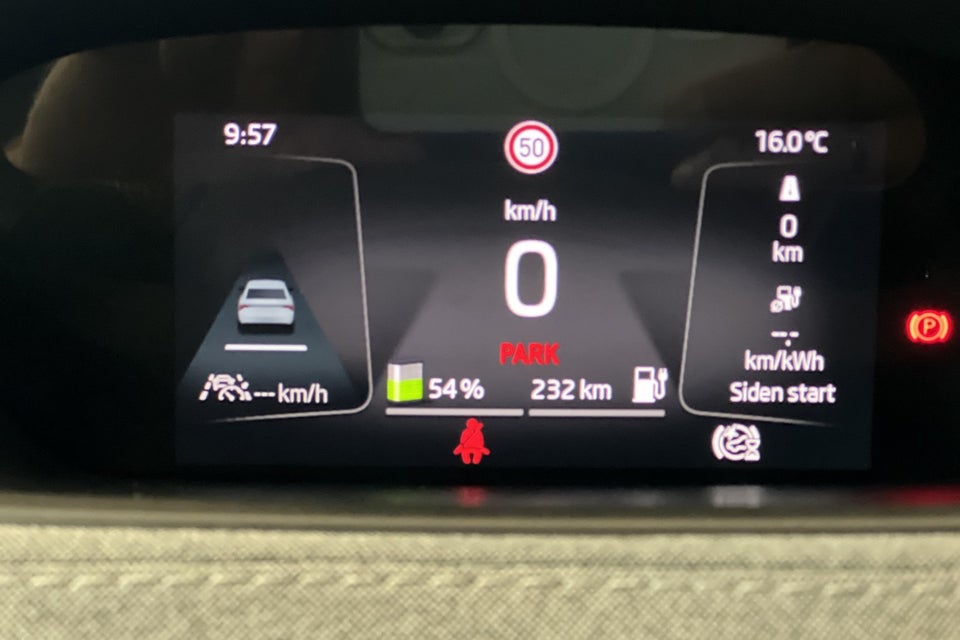 Skoda Enyaq 80 iV Plus 5d