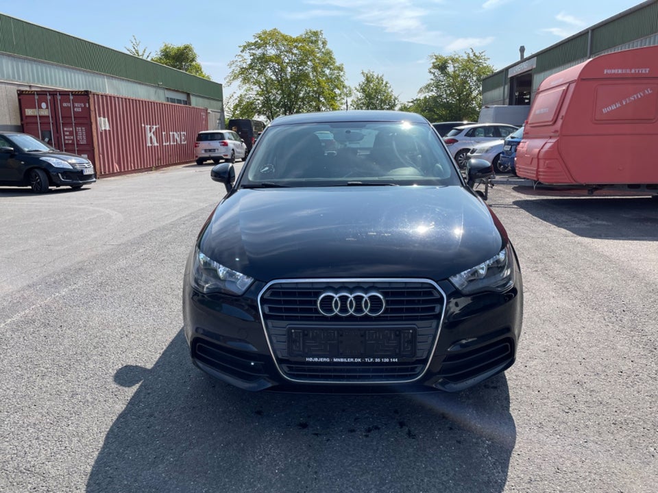 Audi A1 1,6 TDi 90 Ambition Sportback 5d