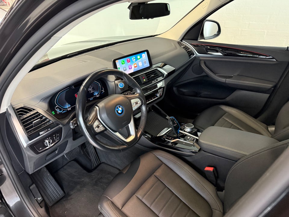 BMW iX3 Charged 5d