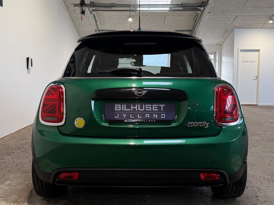 MINI Cooper SE Classic Trim 3d