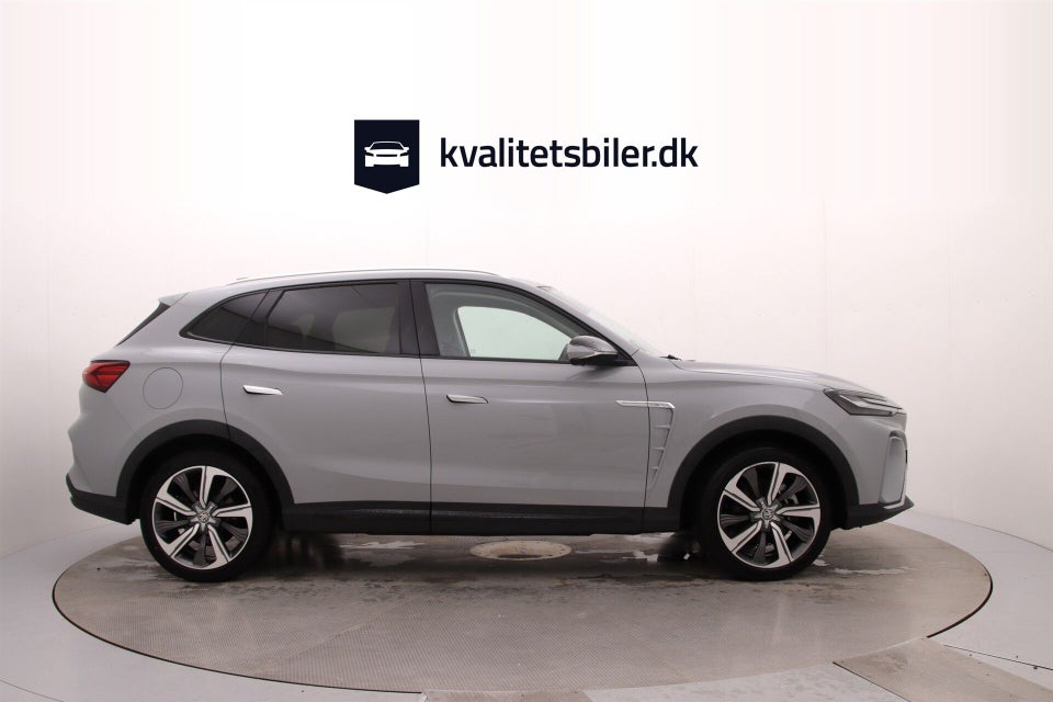 MG Marvel R Performance 5d