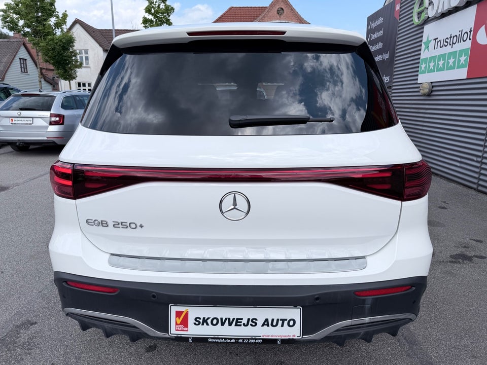 Mercedes EQB250+ AMG Edition 5d