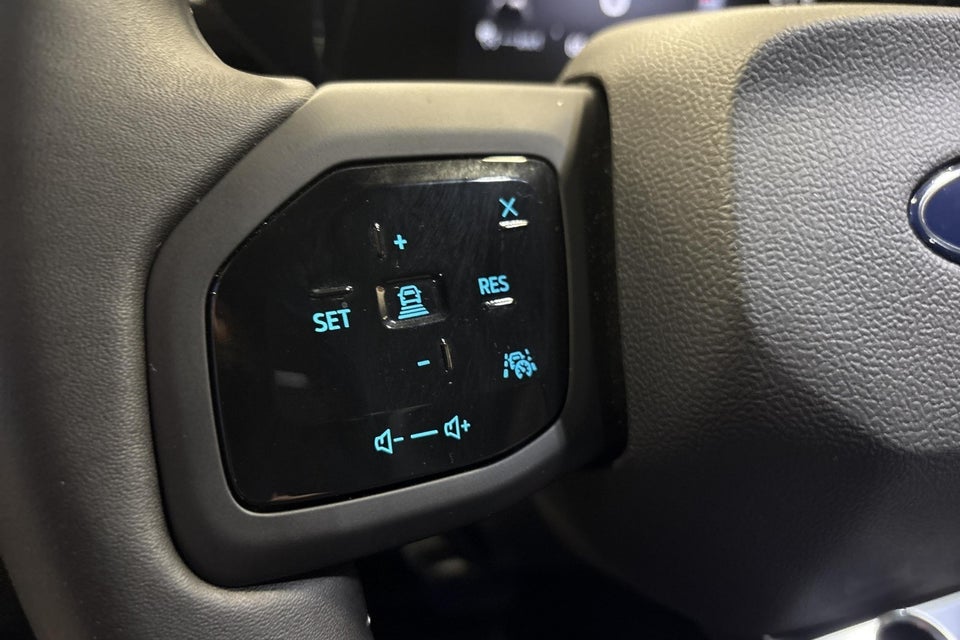 Ford Capri 79 Premium Extended Range AWD 5d