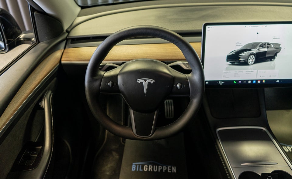 Tesla Model Y Performance AWD 5d
