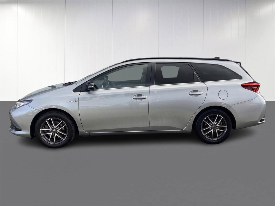 Toyota Auris 1,8 Hybrid Prestige Touring Sports CVT 5d