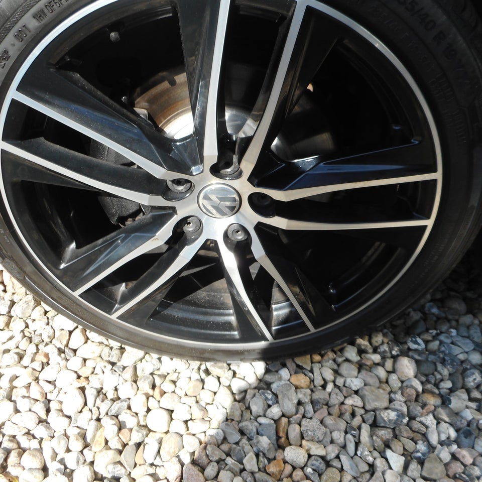 VW Touran 1,6 TDi 115 IQ.Drive DSG 7prs 5d