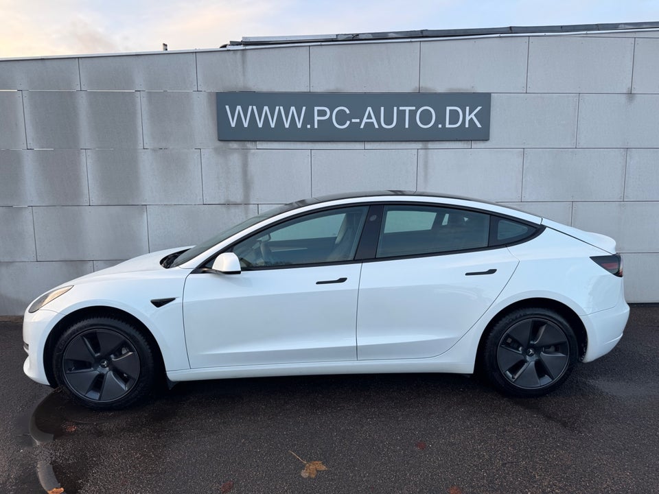 Tesla Model 3 Long Range RWD 4d