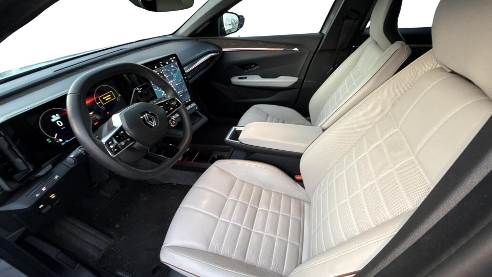 Renault Megane E-Tech 60 Iconic 5d