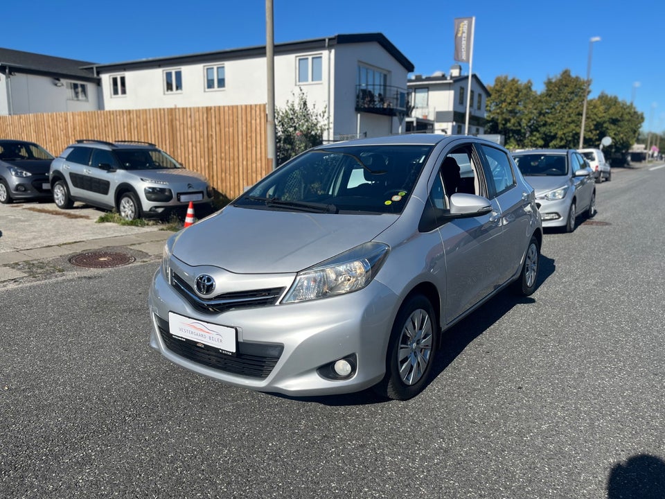 Toyota Yaris 1,0 VVT-i T2 Touch 5d
