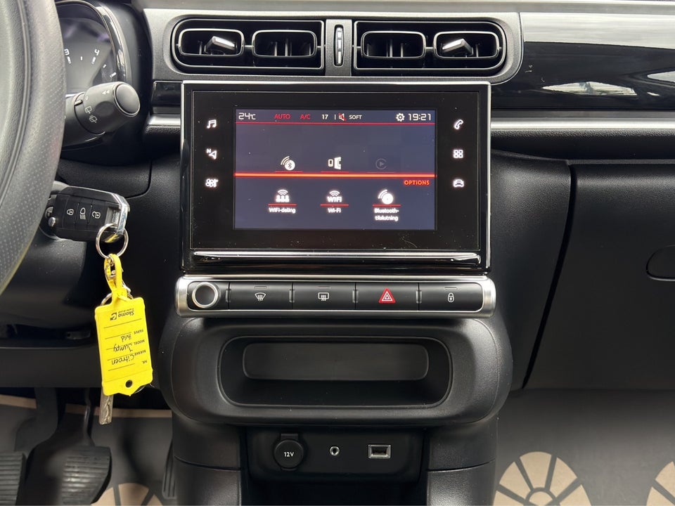 Citroën C3 1,2 PureTech 82 Funky+ 5d