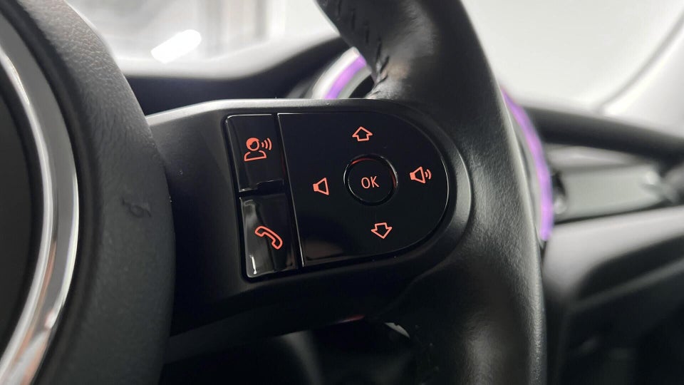 MINI Cooper SE Essential 3d