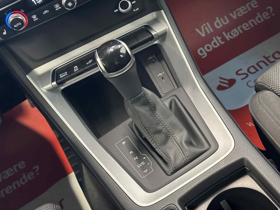 Audi Q3 45 TFSi e Attitude plus S-tr. 5d