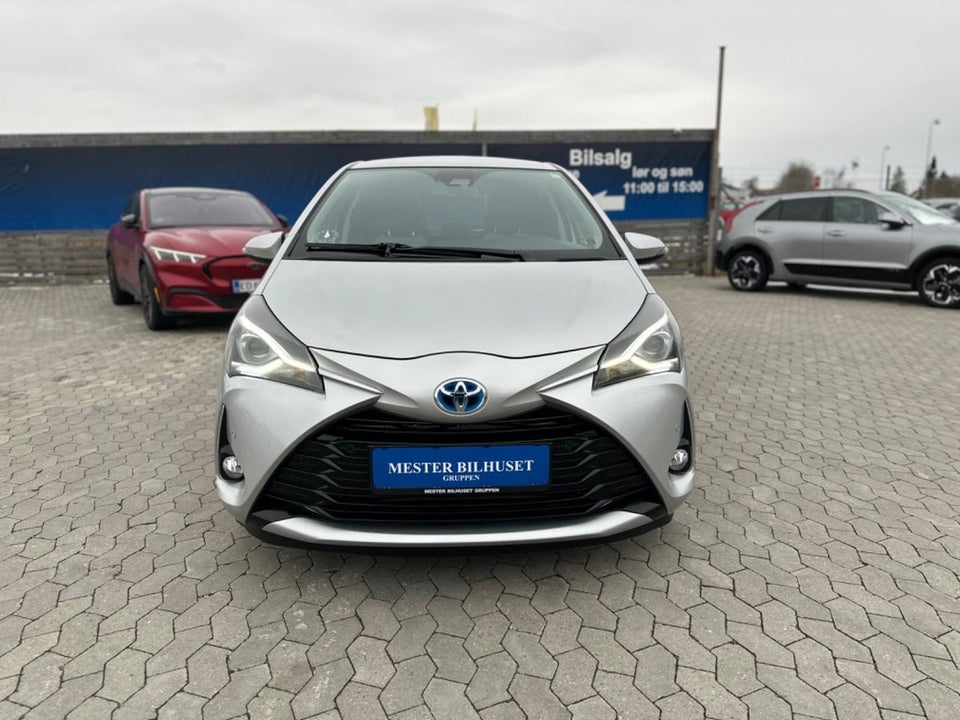 Toyota Yaris 1,5 Hybrid H3 Design e-CVT 5d