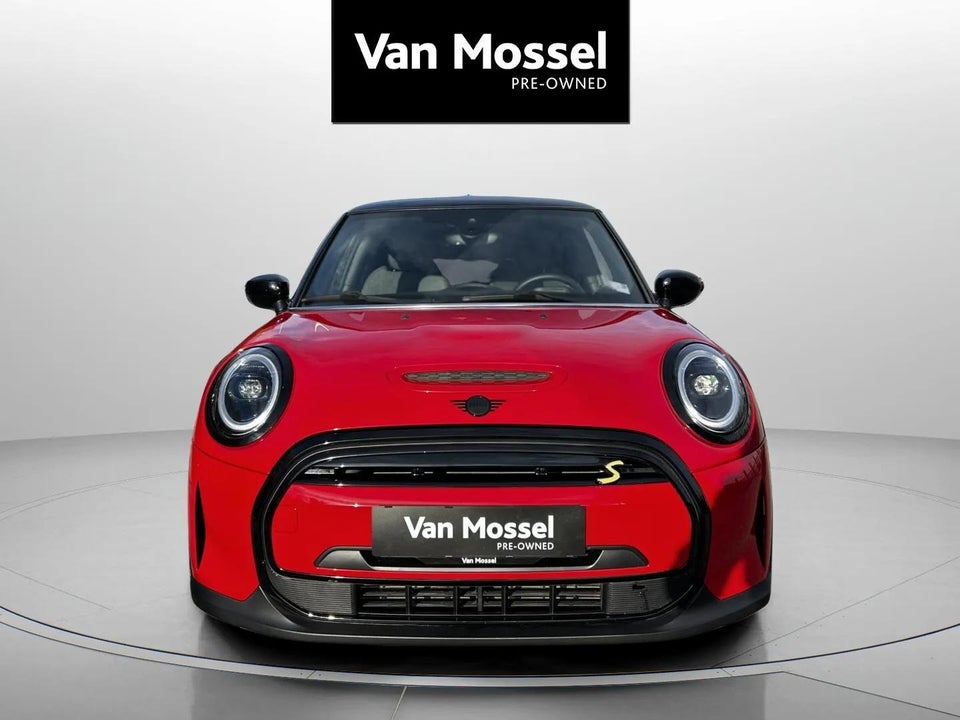 MINI Cooper SE Classic Trim 3d