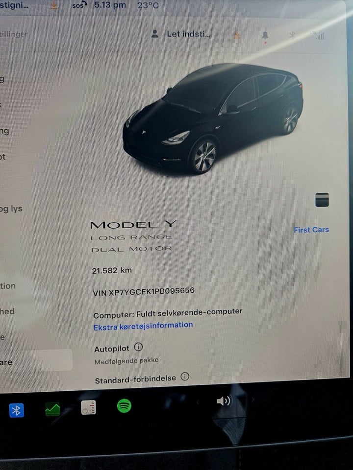 Tesla Model Y Long Range AWD 5d