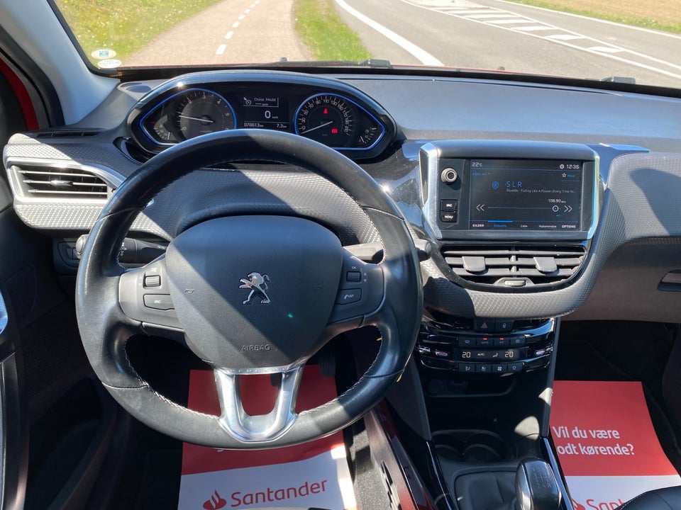 Peugeot 2008 1,6 BlueHDi 100 Allure Sky 5d
