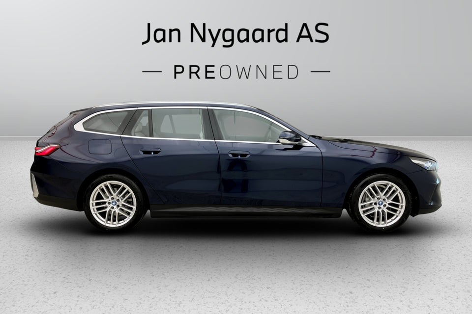 BMW i5 eDrive40 Touring Sport Line 5d