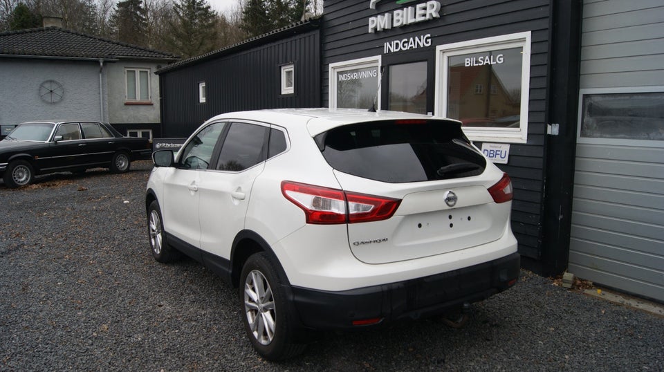 Nissan Qashqai 1,2 Dig-T 115 N-Connecta 5d