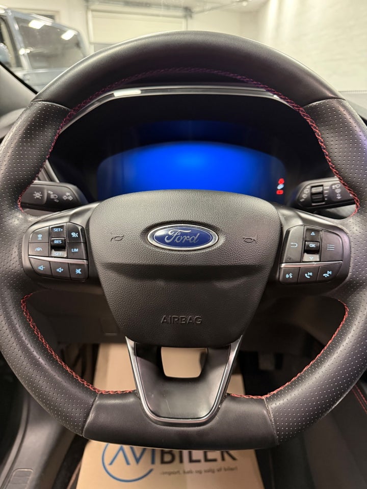 Ford Kuga 2,5 PHEV ST-Line X CVT 5d