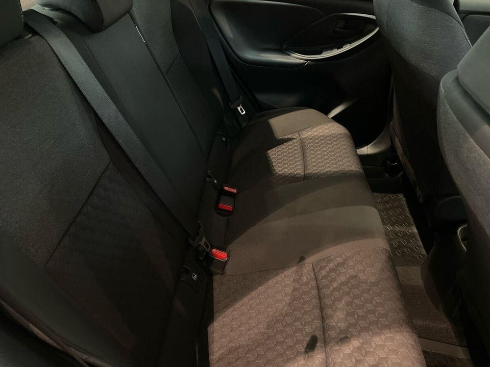 Toyota Yaris 1,5 Active 5d