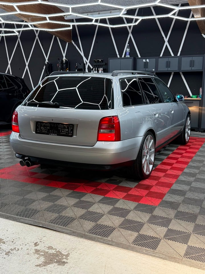 Audi A4 2,8 V6 Avant quattro 5d