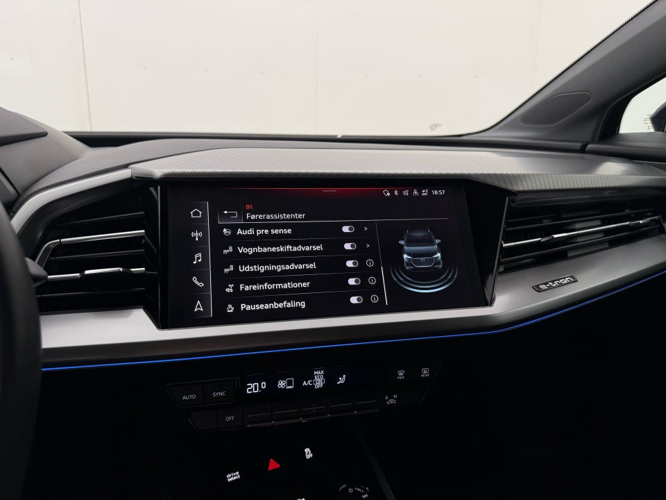 Audi Q4 e-tron 45 Advance quattro 5d