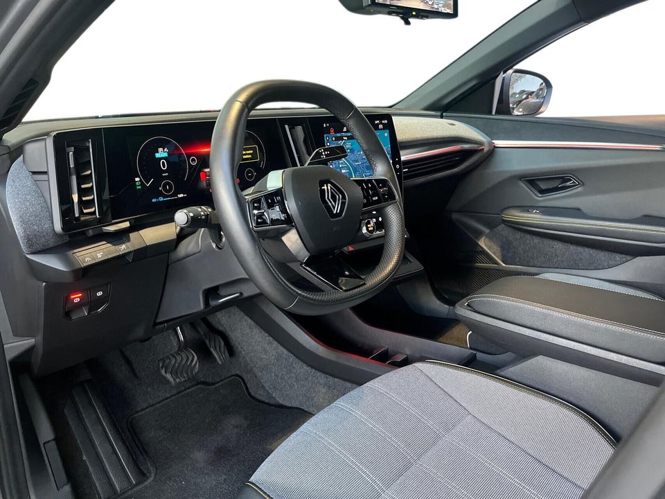Renault Megane E-Tech 60 Techno 5d