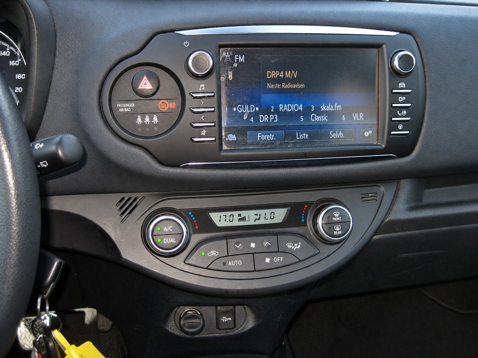 Toyota Yaris 1,5 VVT-i T2 Premium 5d