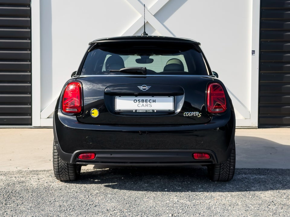 MINI Cooper SE Maximise 3d