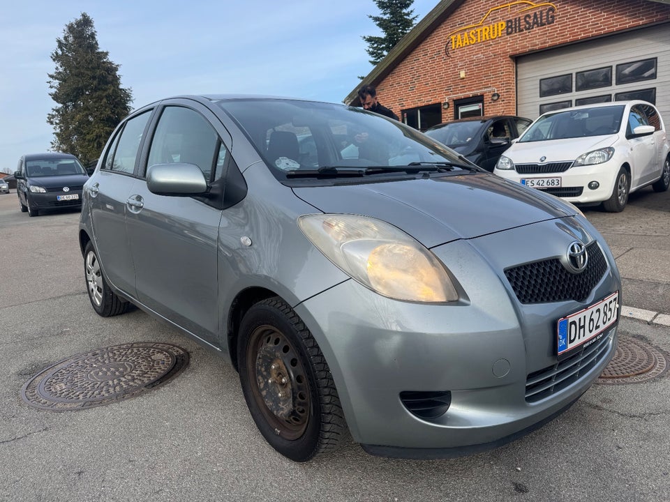 Toyota Yaris 1,3 Luna 5d