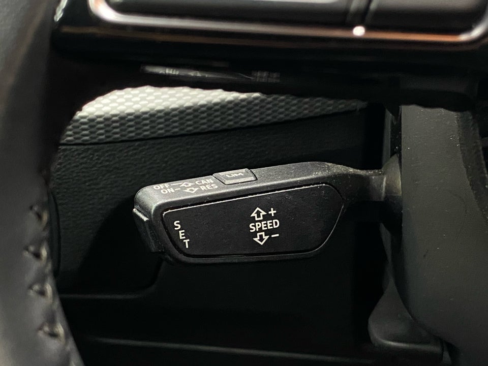 Audi Q2 1,0 TFSi 116 S-tr. 5d