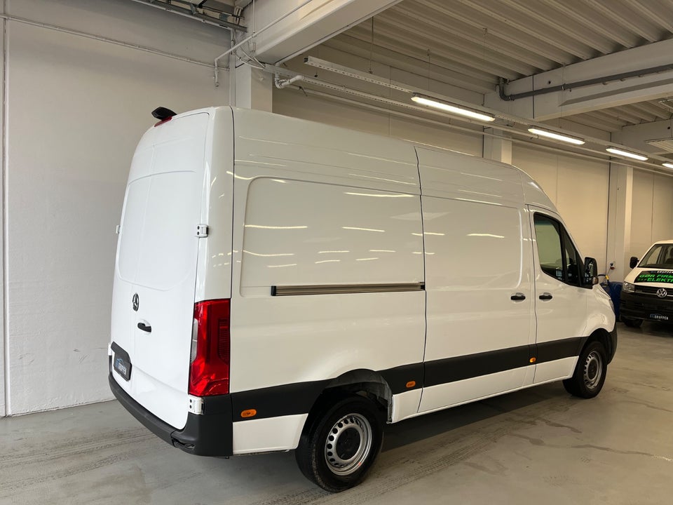 Mercedes Sprinter 317 2,0 CDi A2 Kassevogn PRO aut. RWD