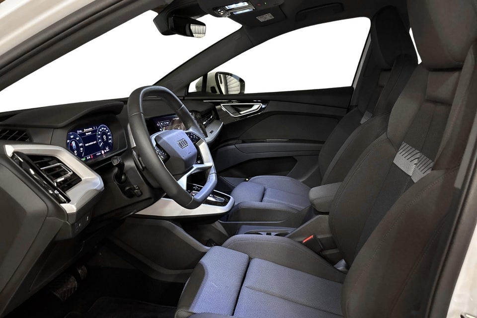 Audi Q4 e-tron 45 S-line 5d