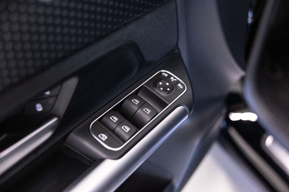 Mercedes EQA250+ AMG Advance 5d