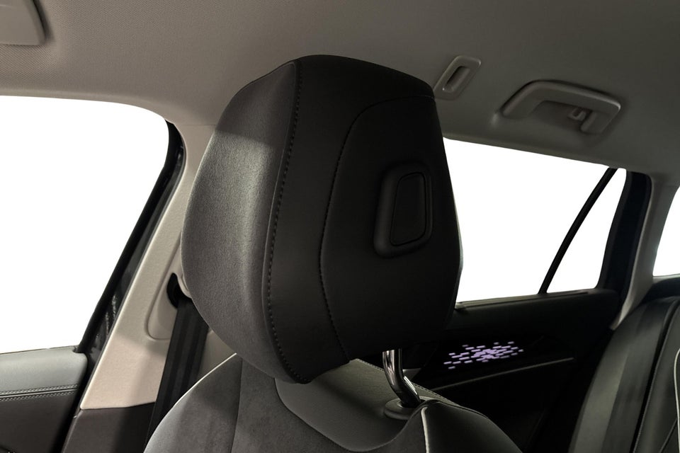 VW Passat 1,5 eHybrid Elegance Variant DSG 5d