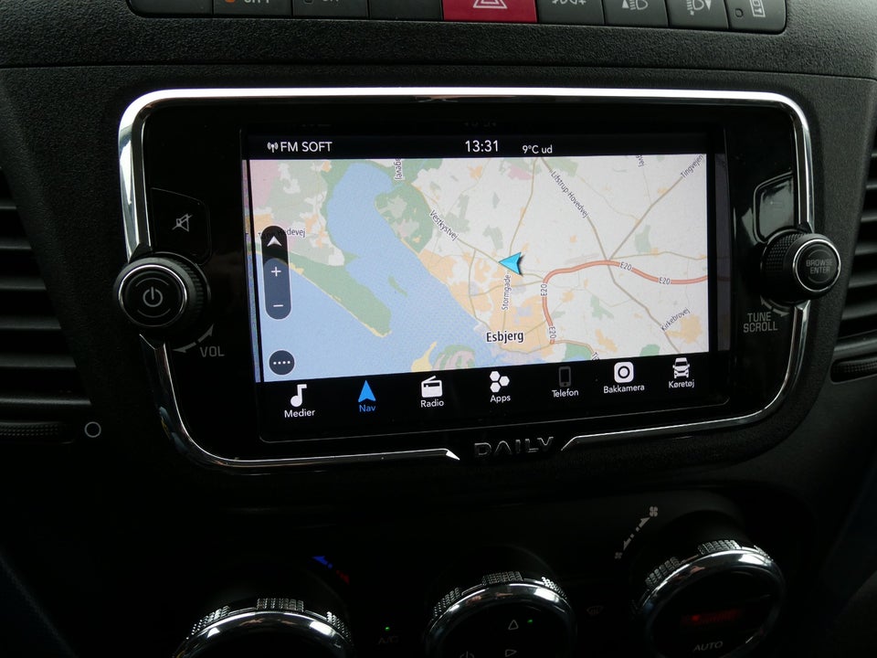 Iveco Daily 2,3 35S16 12m³ Van AG8