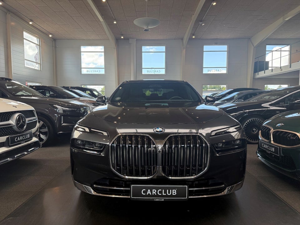 BMW 750e 3,0 Connected xDrive aut. 4d