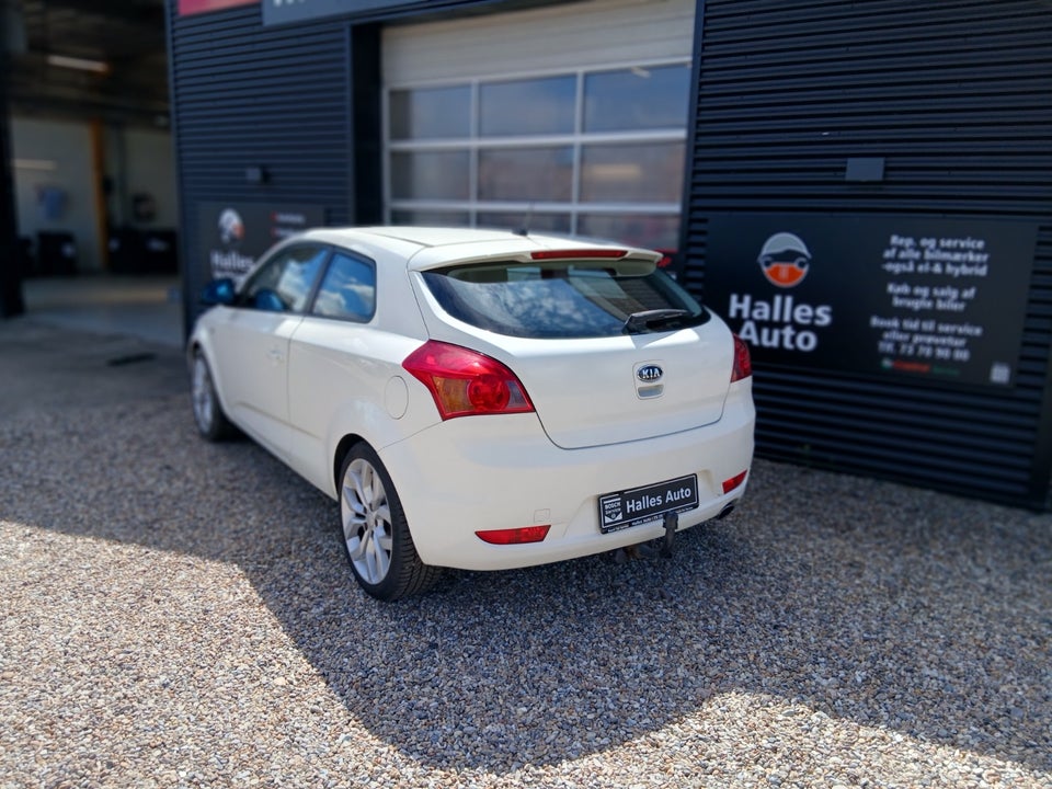 Kia Ceed 1,6 CRDi Sport 5d